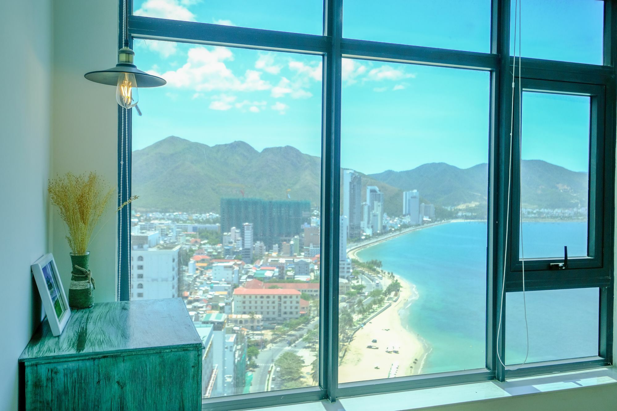 Sunrise Hon Chong Ocean View Apartment Nha Trang Exterior photo