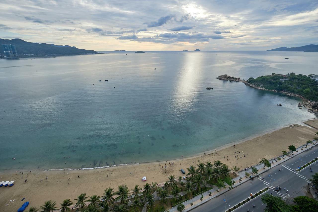 Sunrise Hon Chong Ocean View Apartment Nha Trang Exterior photo
